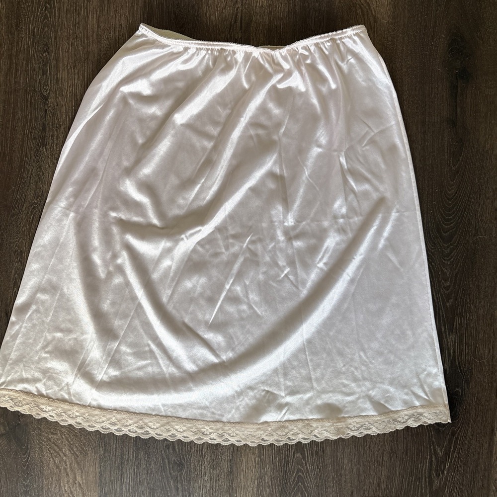 Warners Vintage Women's Slip Skirt Size Large Pink Lingerie Nylon Half 21" MINT